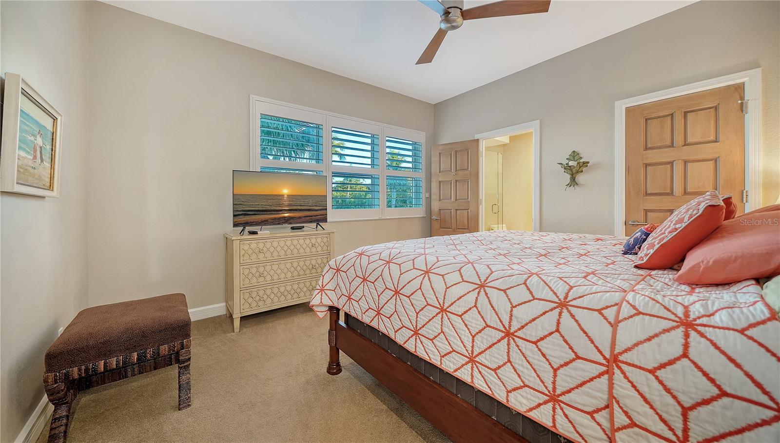 Image 22 of 61 For 2165 Gulf Of Mexico Drive 115