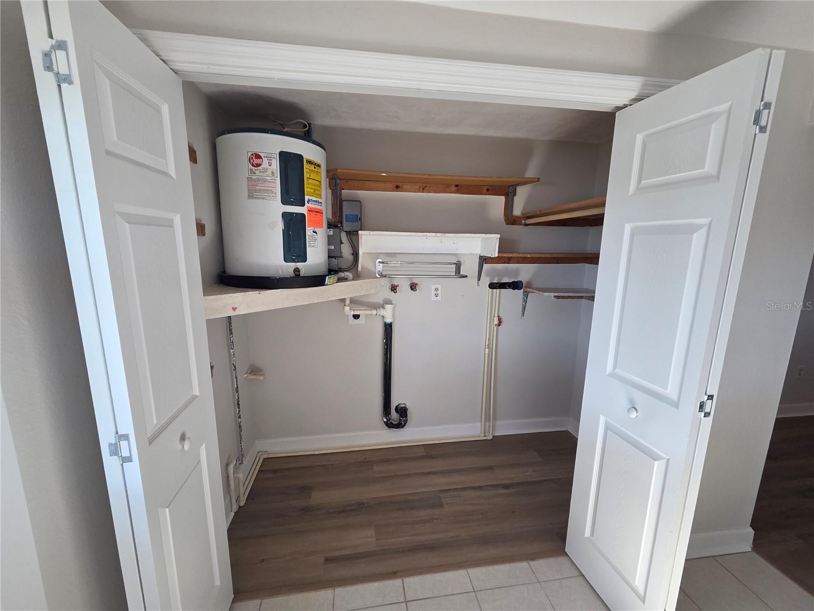 Image 18 of 25 For 4120 Stratford Drive