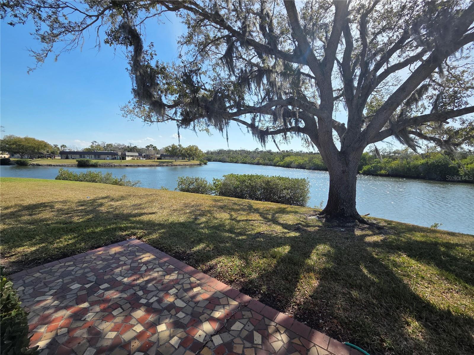 Image 19 of 25 For 4120 Stratford Drive