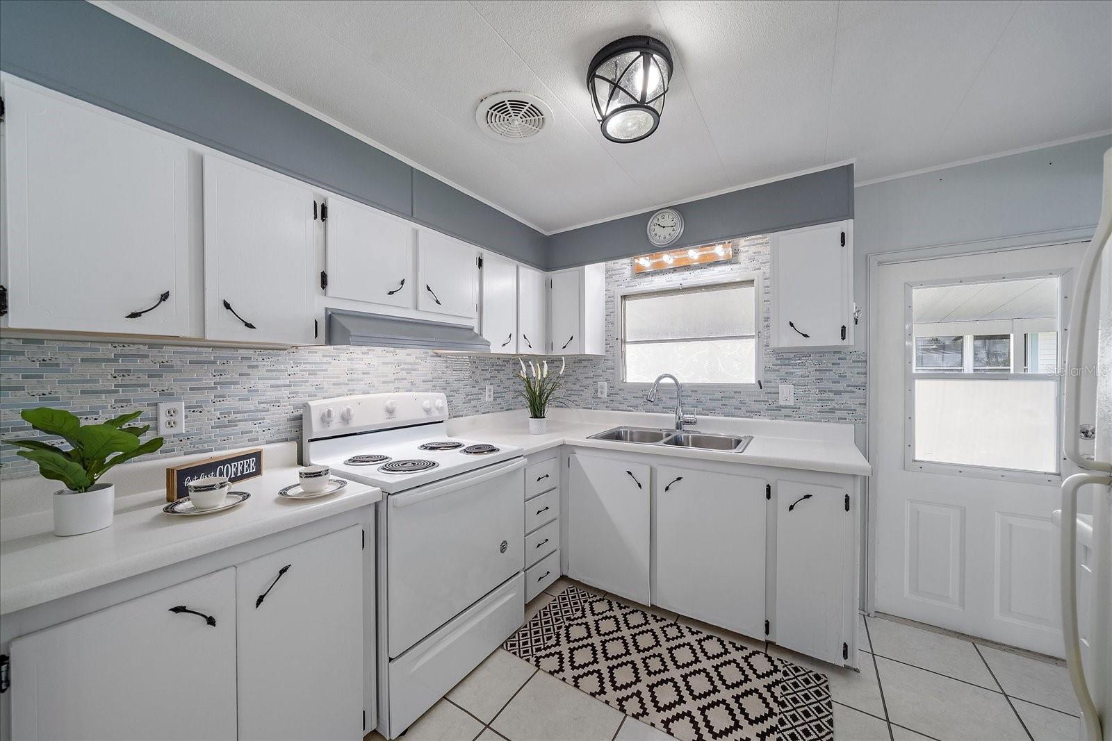 Image 13 of 15 For 2807 Trinidad Way