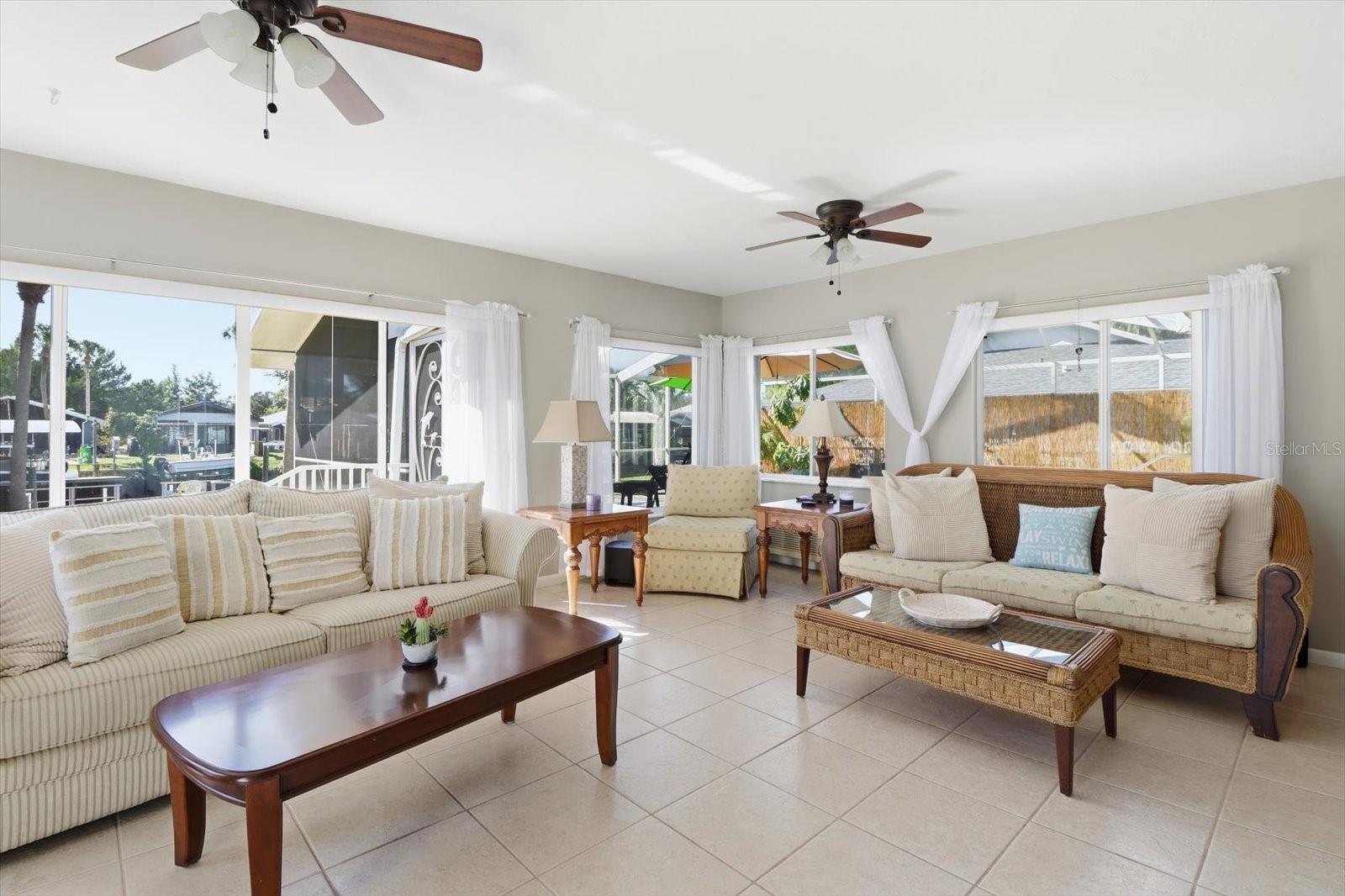 Image 19 of 45 For 11440 Waterway Drive