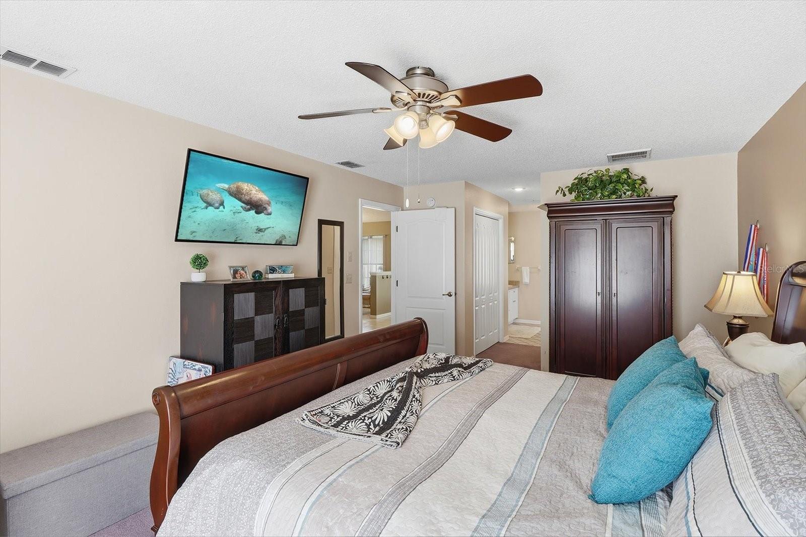 Image 32 of 45 For 11440 Waterway Drive