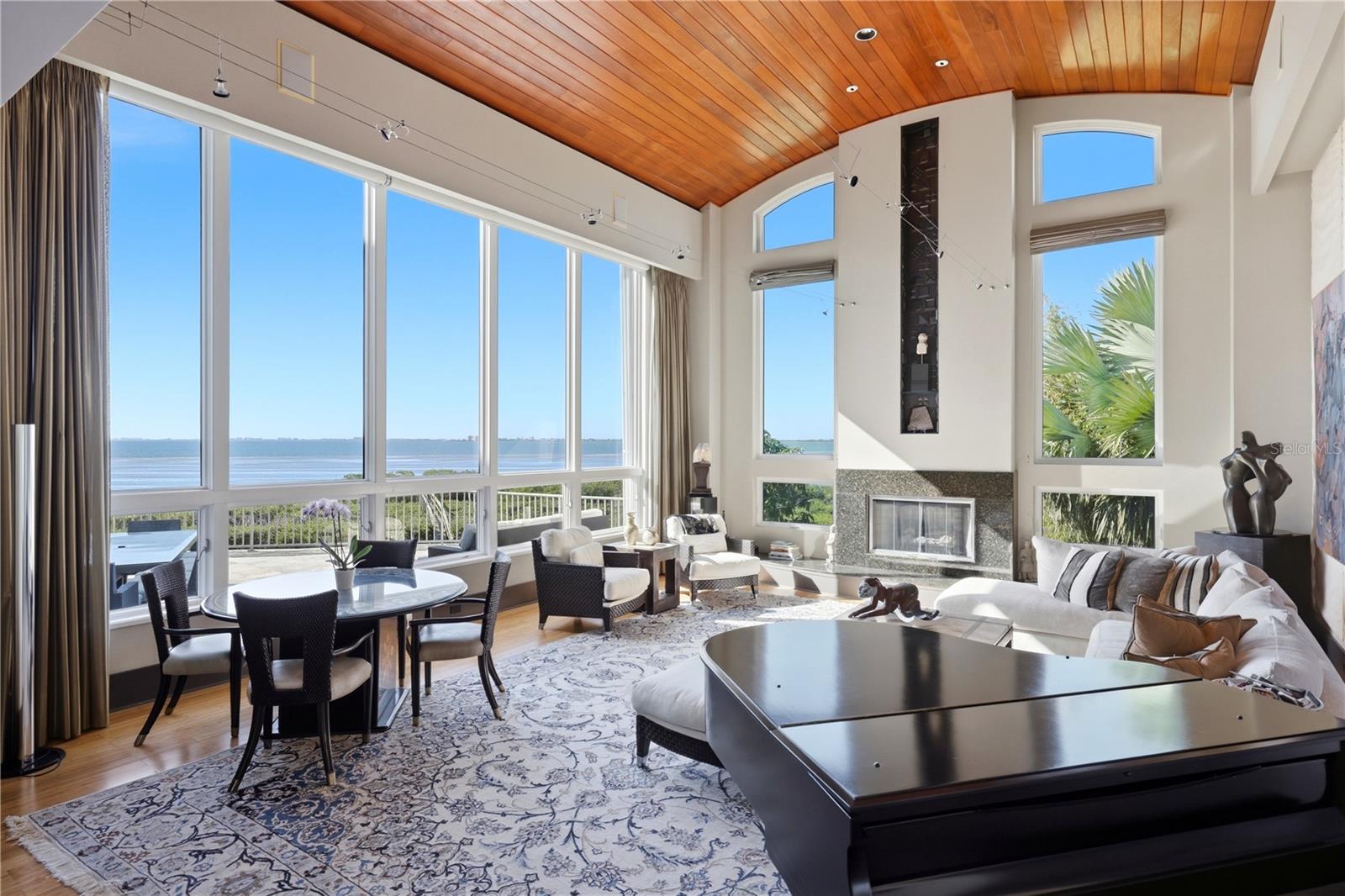 Image 11 of 95 For 5004 64th Dr W