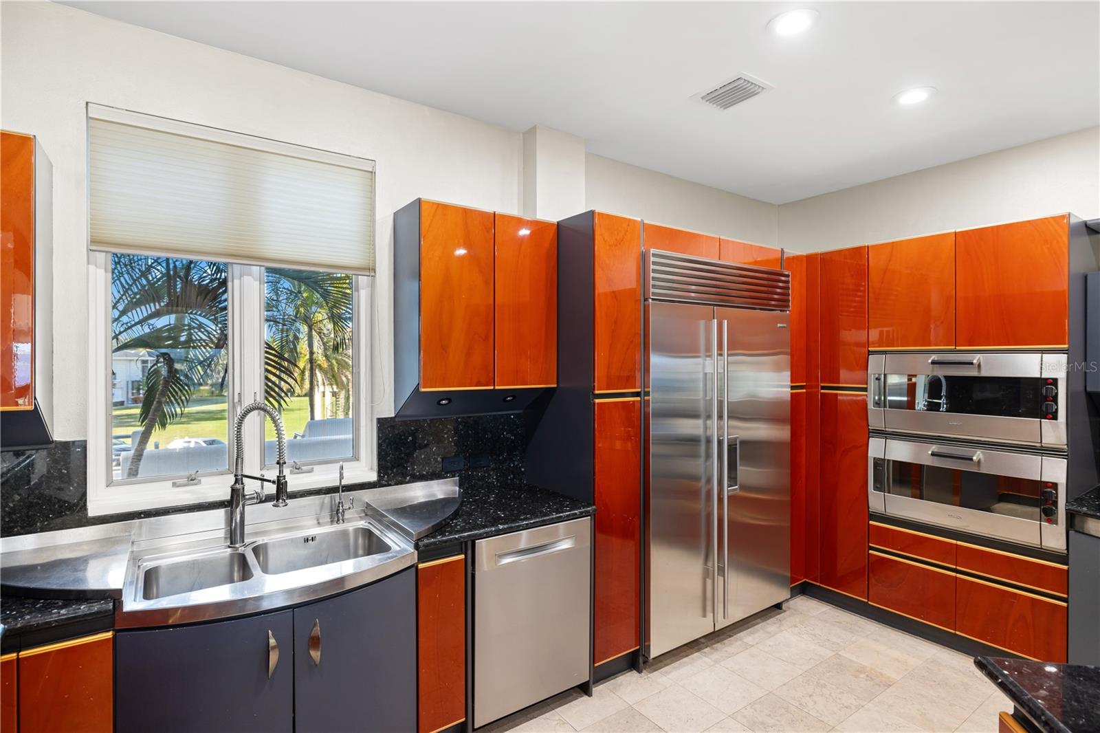 Image 27 of 95 For 5004 64th Dr W