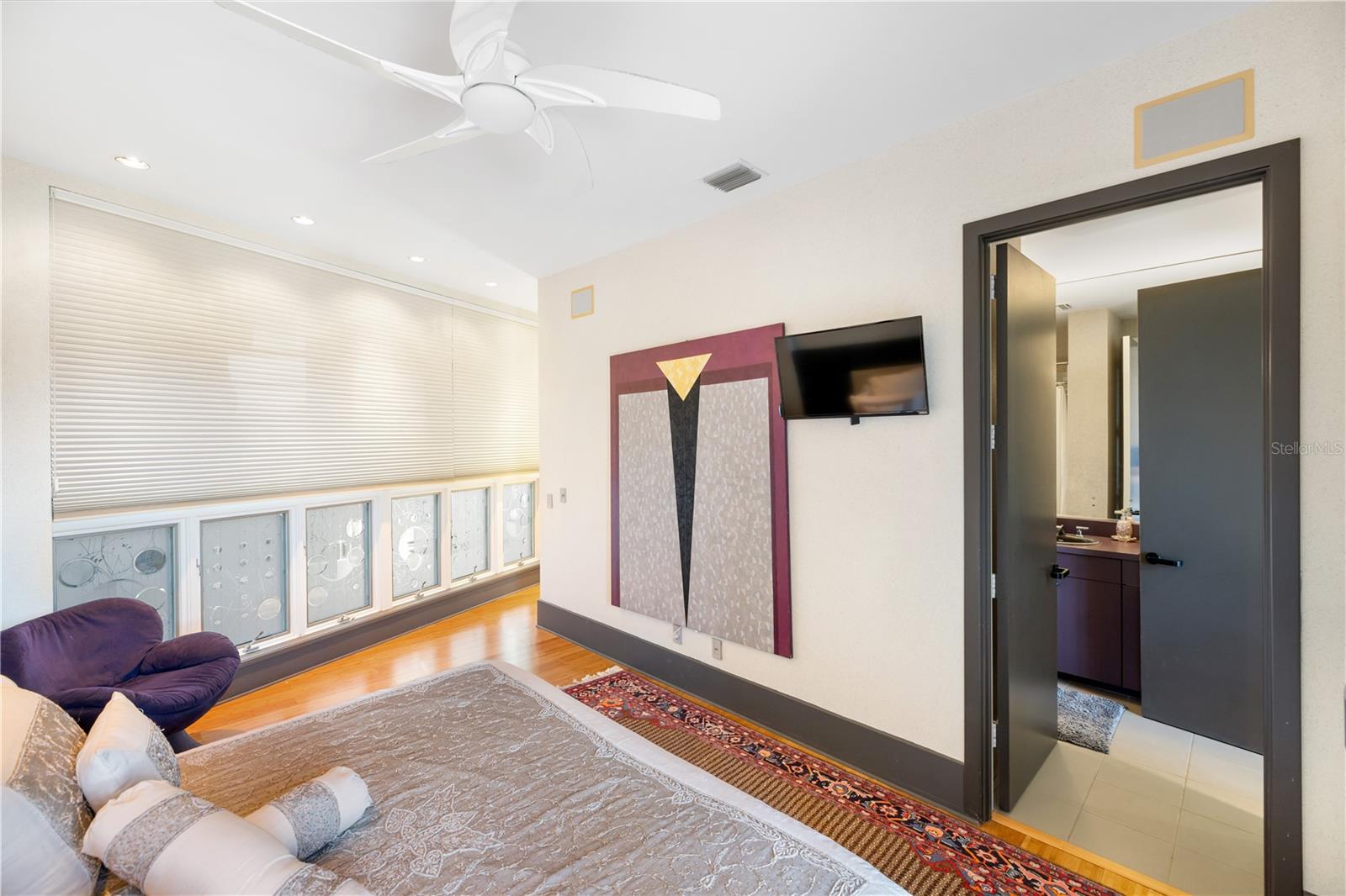 Image 44 of 95 For 5004 64th Dr W