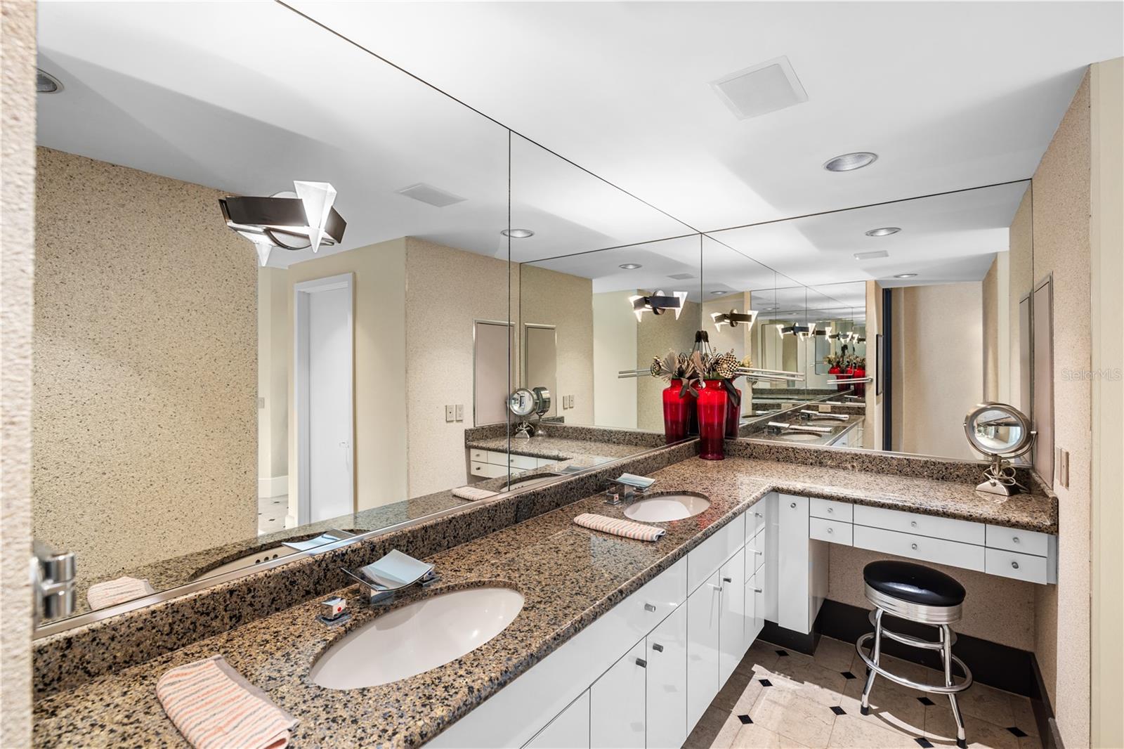 Image 59 of 95 For 5004 64th Dr W