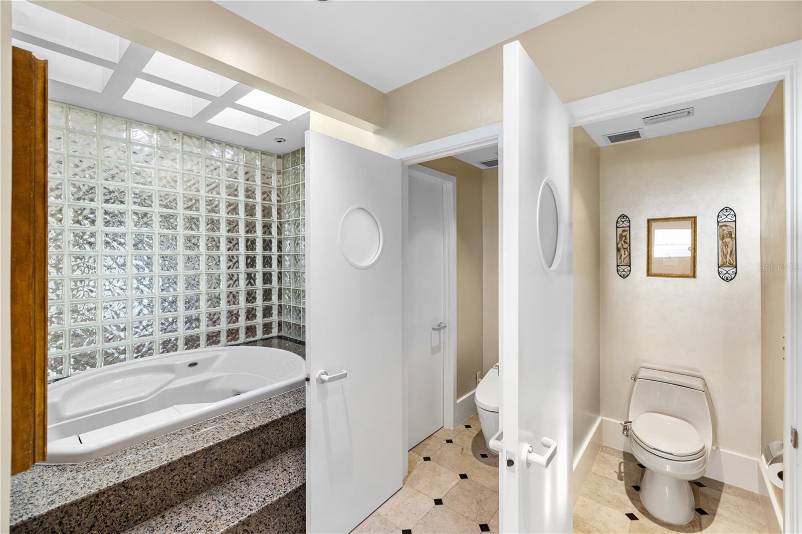 Image 61 of 95 For 5004 64th Dr W