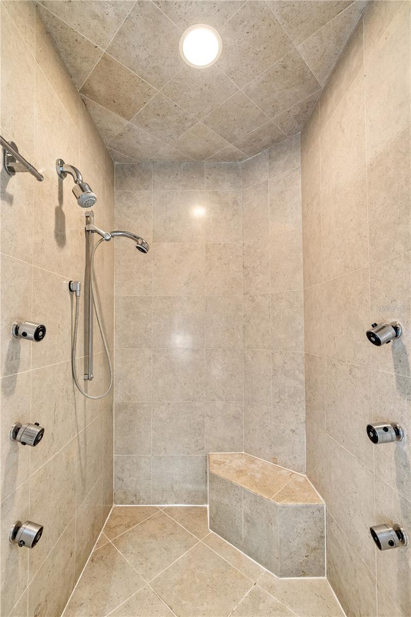 Image 62 of 95 For 5004 64th Dr W