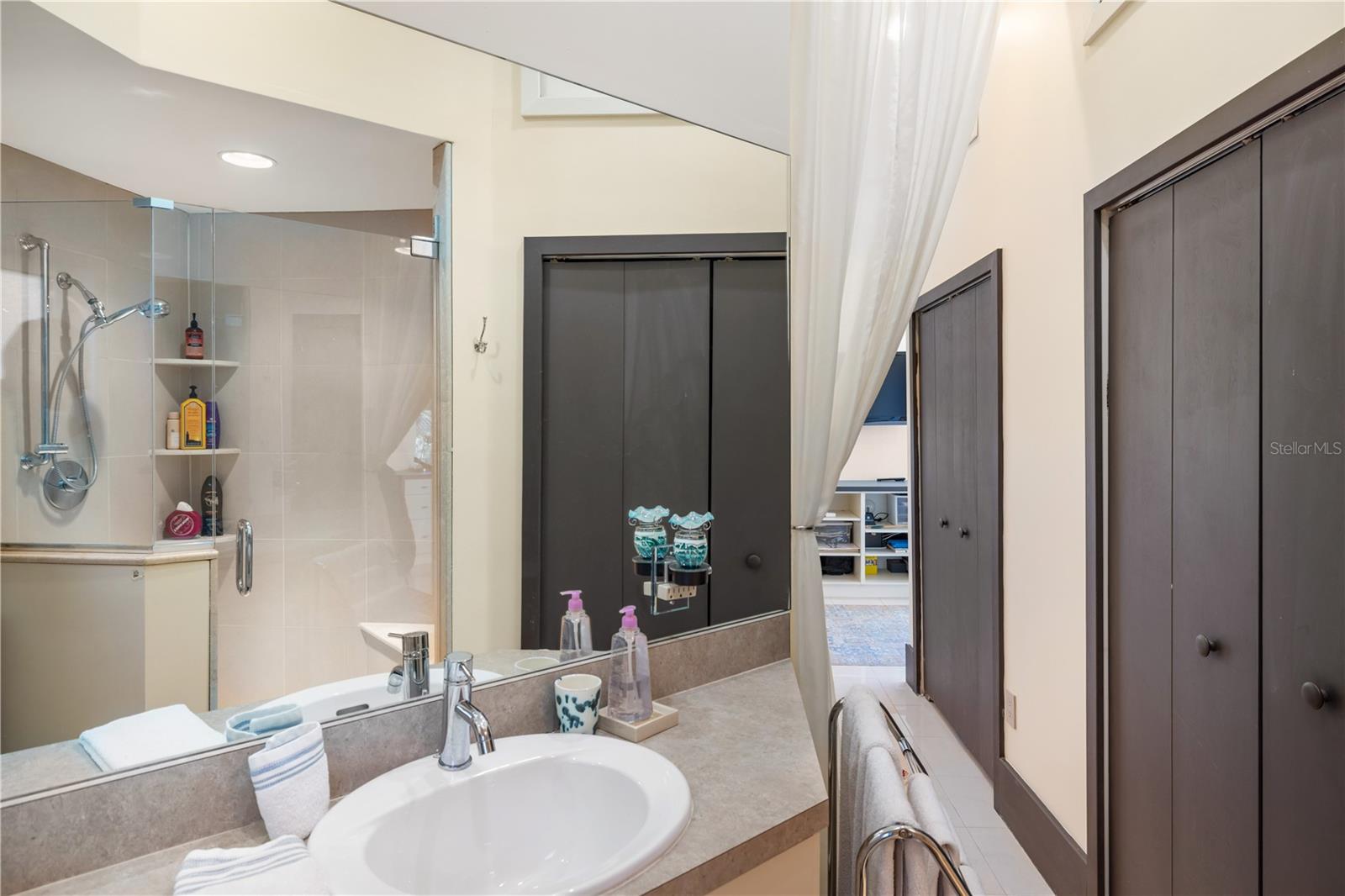 Image 77 of 95 For 5004 64th Dr W