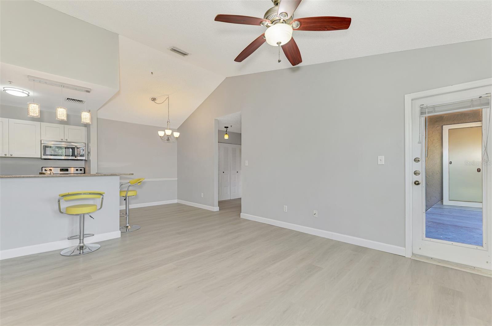 Image 14 of 77 For 4006 Crockers Lake Boulevard 26