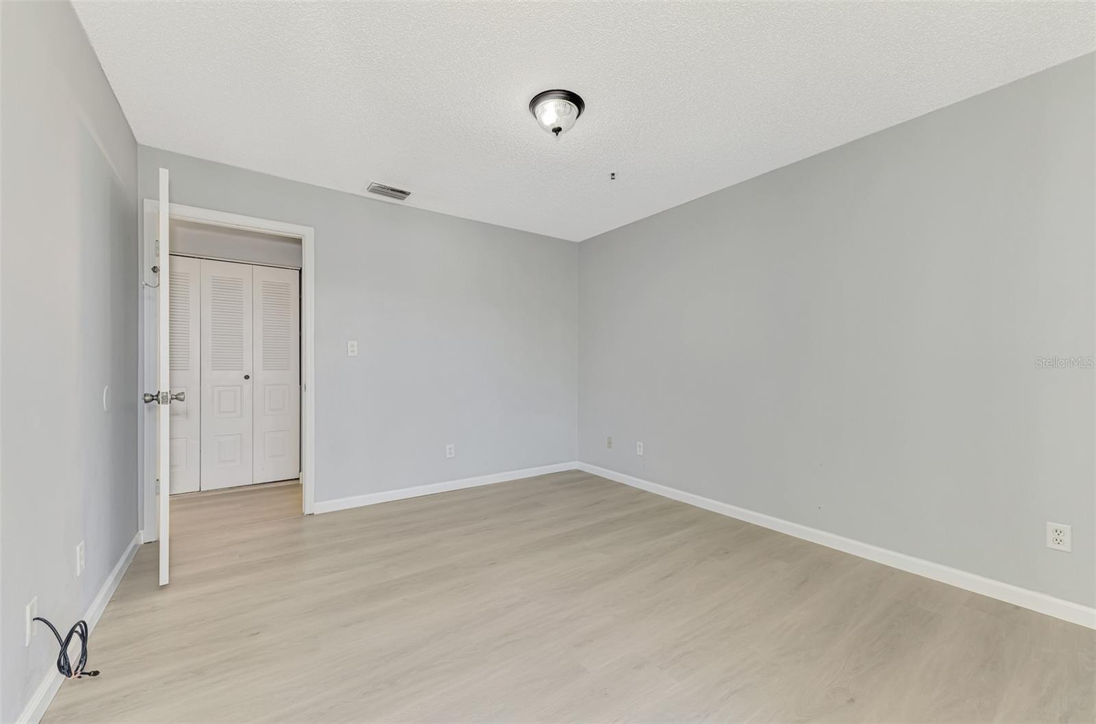 Image 30 of 77 For 4006 Crockers Lake Boulevard 26