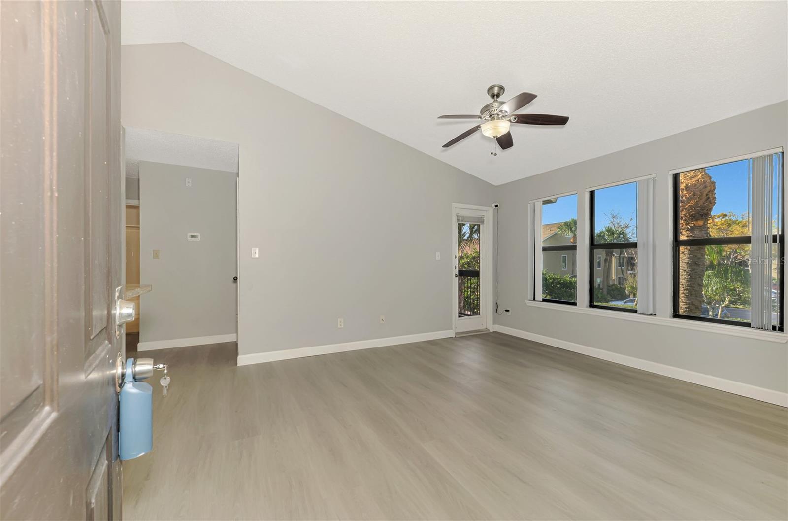 Image 8 of 77 For 4006 Crockers Lake Boulevard 26