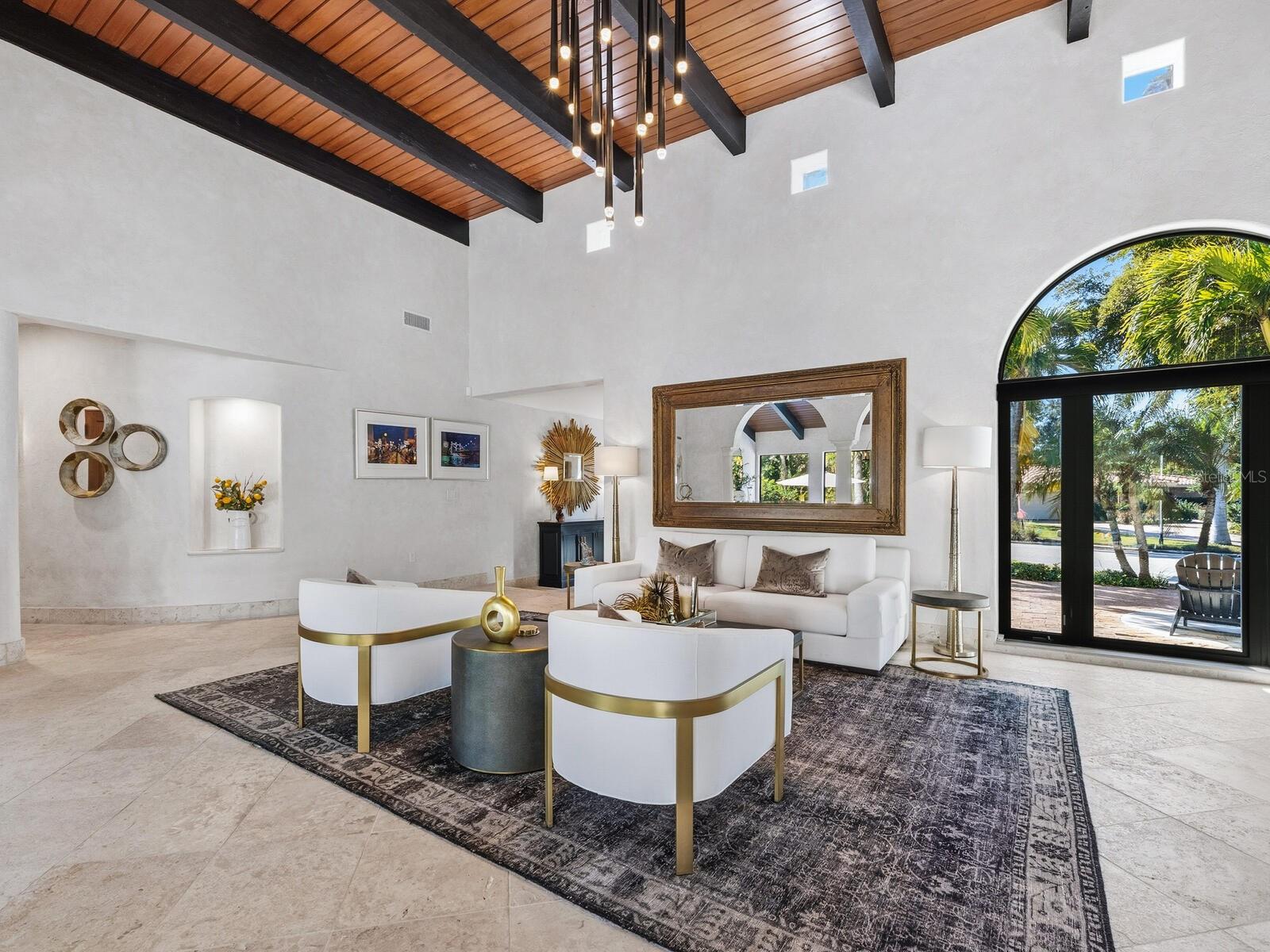 Listing photo id 8 for 319 Bird Key Drive