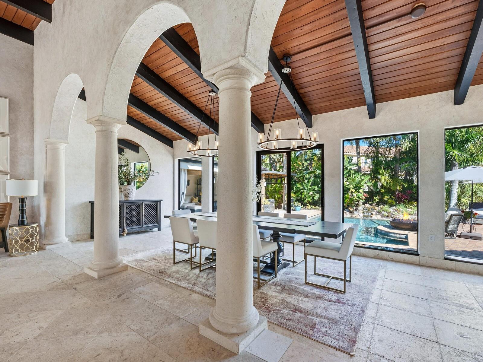 Listing photo id 10 for 319 Bird Key Drive