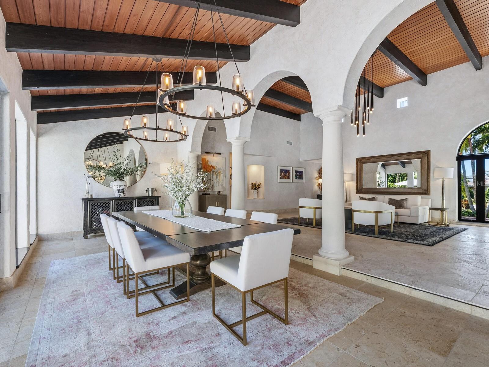 Listing photo id 12 for 319 Bird Key Drive