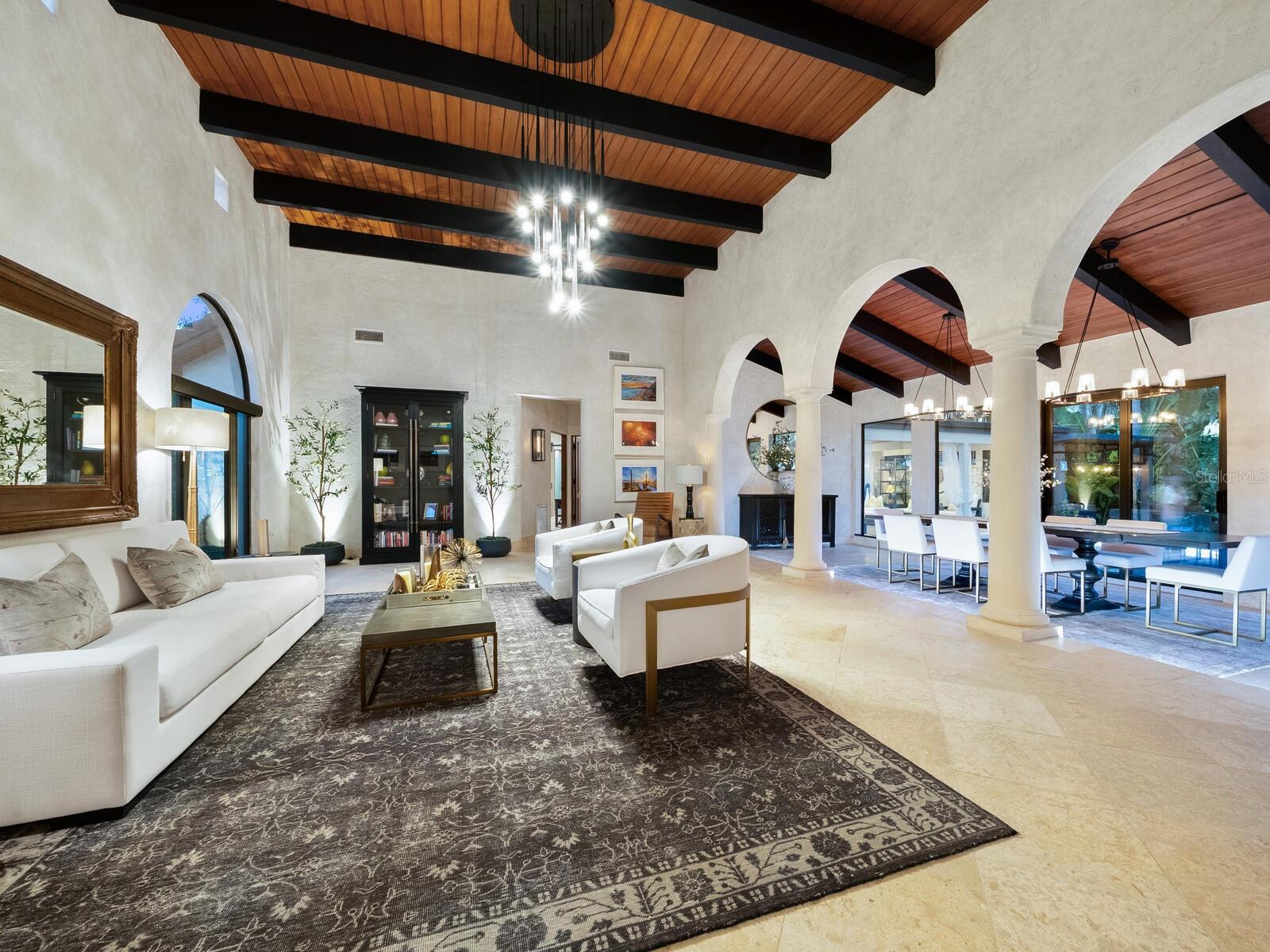 Listing photo id 57 for 319 Bird Key Drive