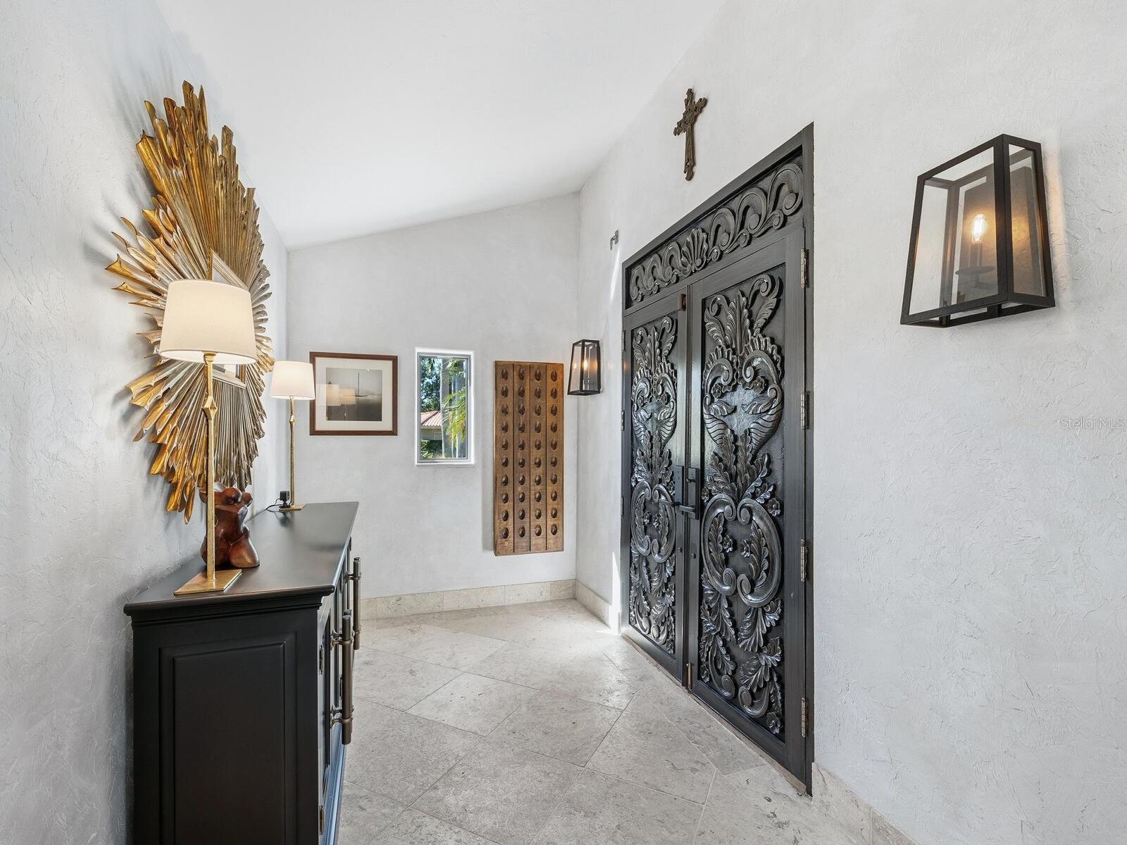 Listing photo id 6 for 319 Bird Key Drive