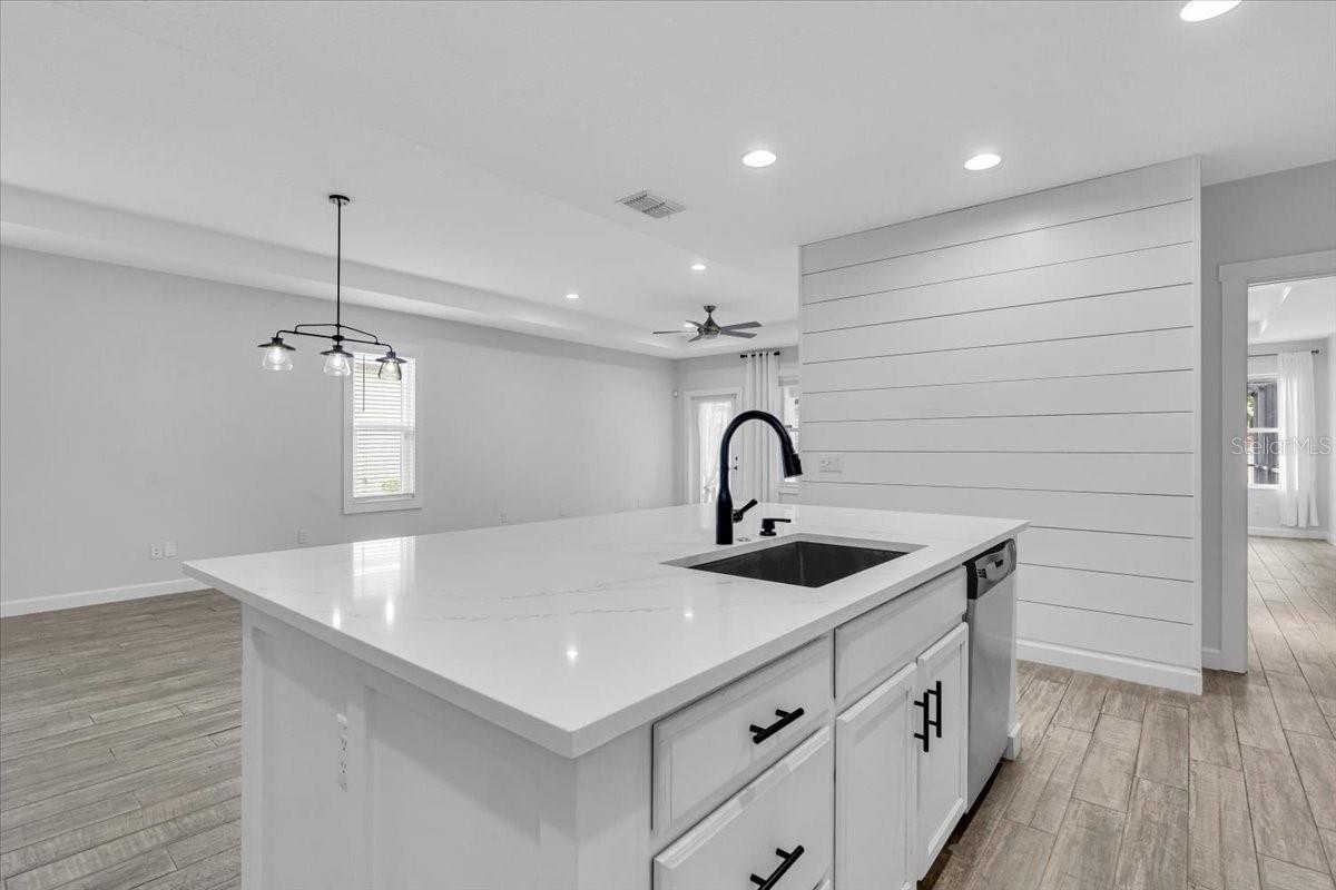 Image 14 of 50 For 11790 Forest Park Circle