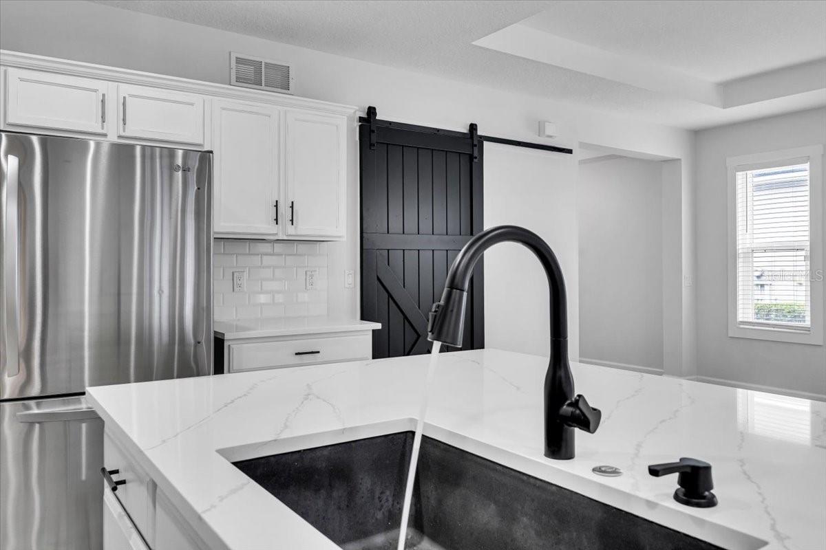 Image 15 of 50 For 11790 Forest Park Circle