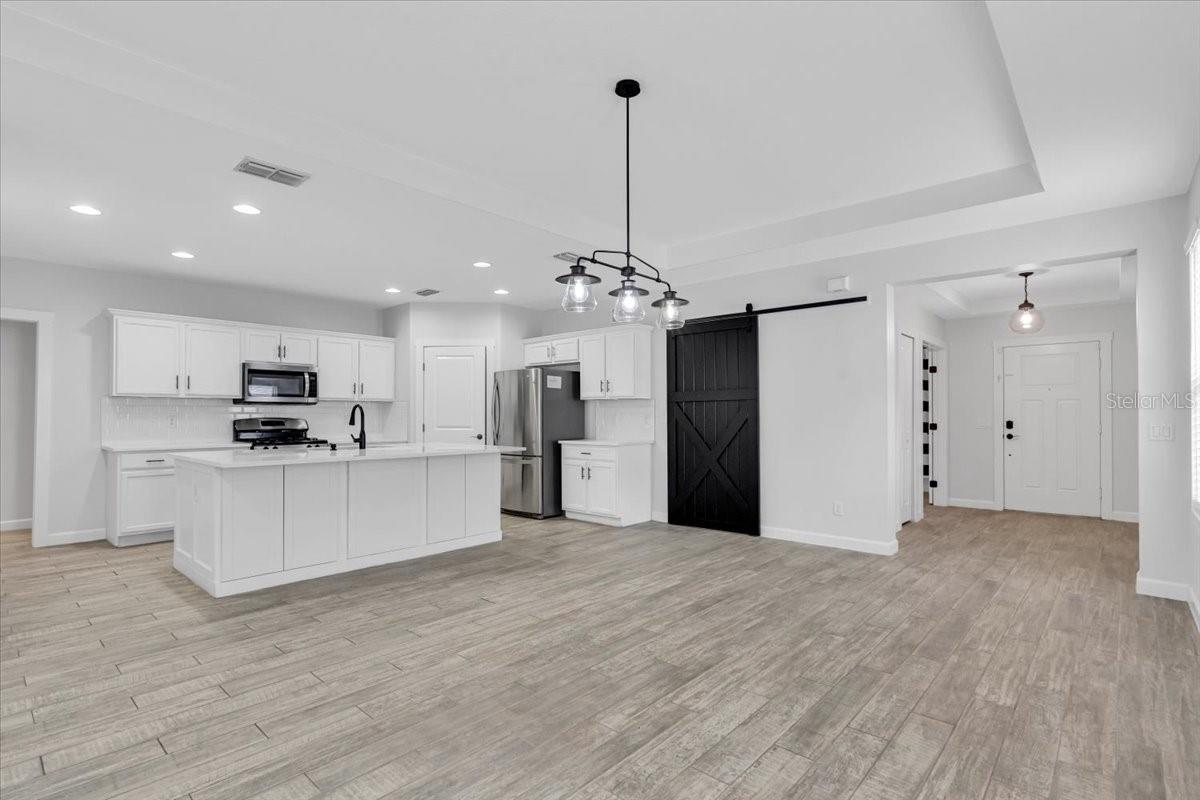 Image 21 of 50 For 11790 Forest Park Circle