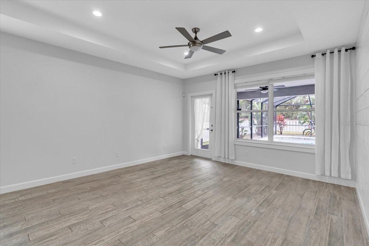 Image 28 of 50 For 11790 Forest Park Circle