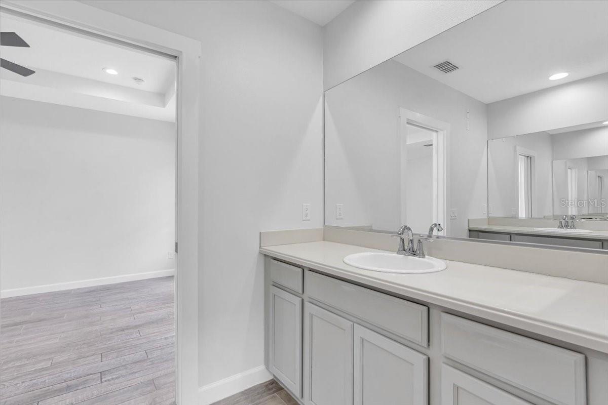 Image 36 of 50 For 11790 Forest Park Circle