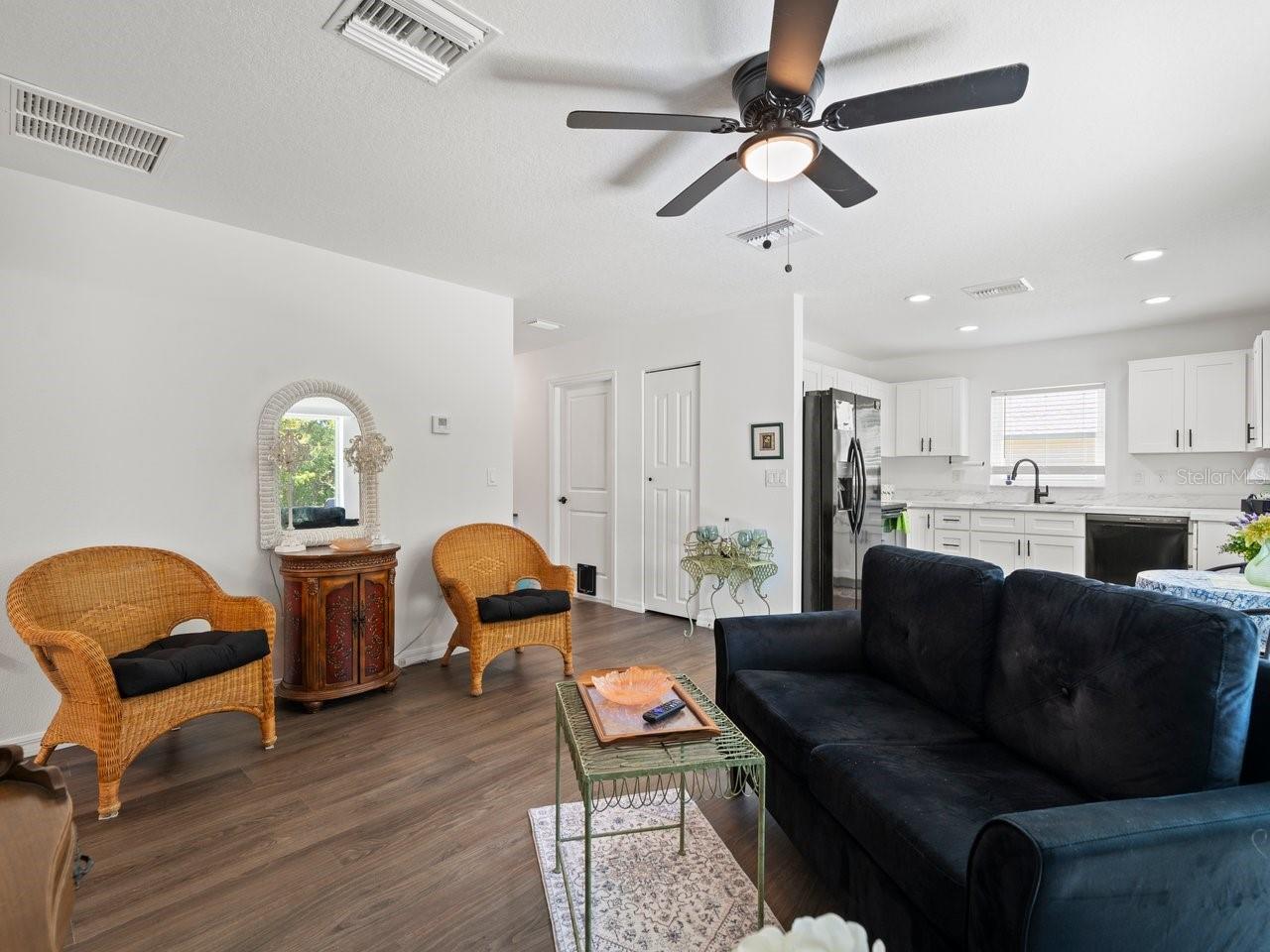 Image 13 of 23 For 5001 Kirkland Avenue