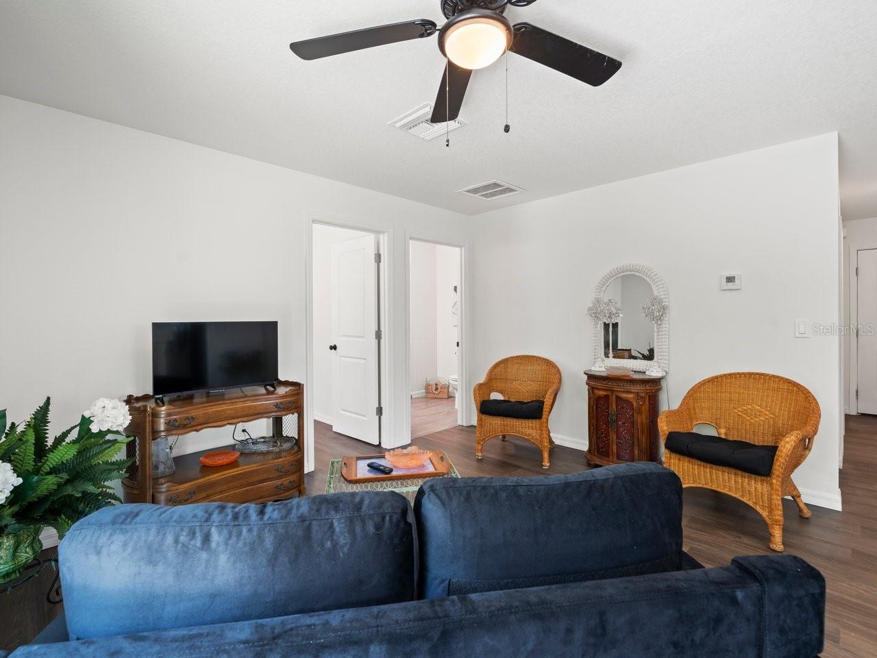 Image 15 of 23 For 5001 Kirkland Avenue