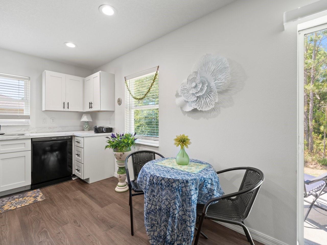 Image 17 of 23 For 5001 Kirkland Avenue