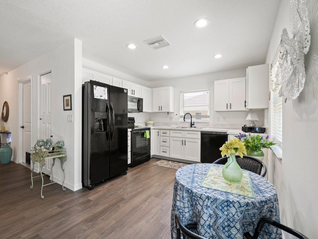 Image 4 of 23 For 5001 Kirkland Avenue