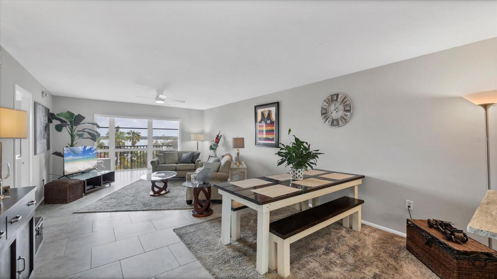 Image 14 of 37 For 8625 Midnight Pass Road 506b