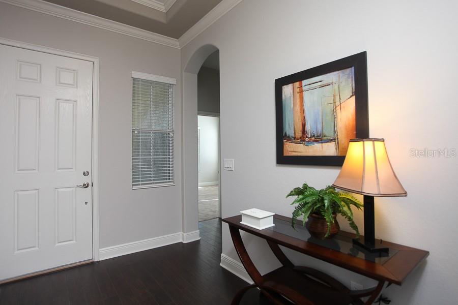 Image 11 of 86 For 904 Riverscape Street