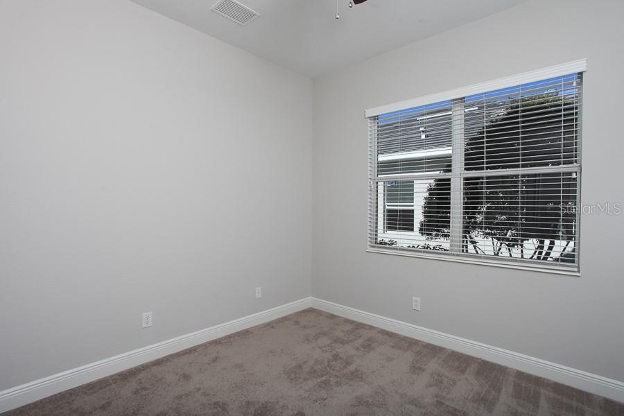 Image 17 of 86 For 904 Riverscape Street