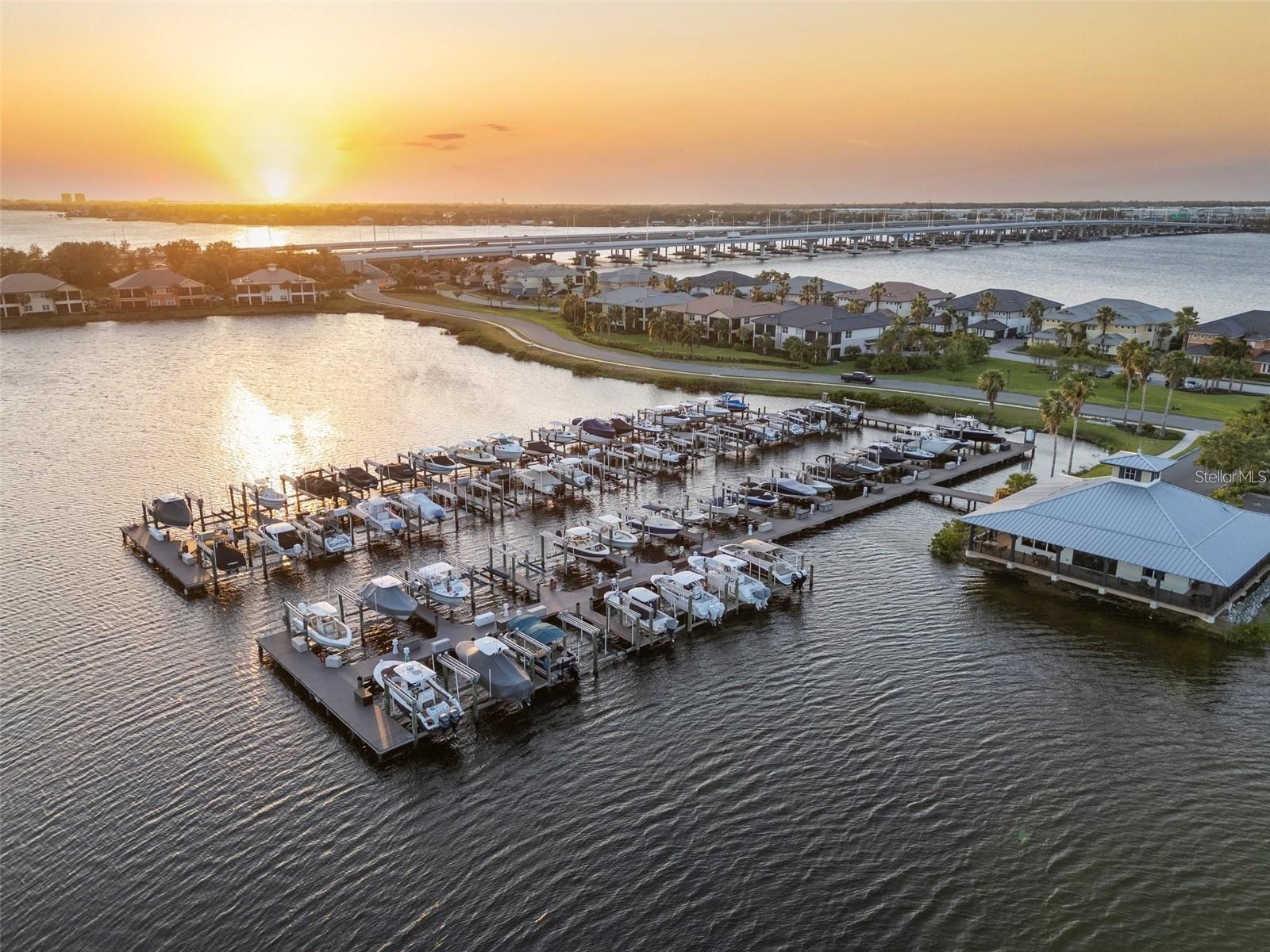 Image 34 of 86 For 904 Riverscape Street