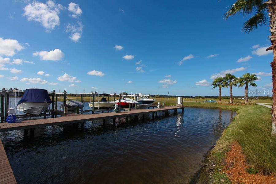 Image 41 of 86 For 904 Riverscape Street