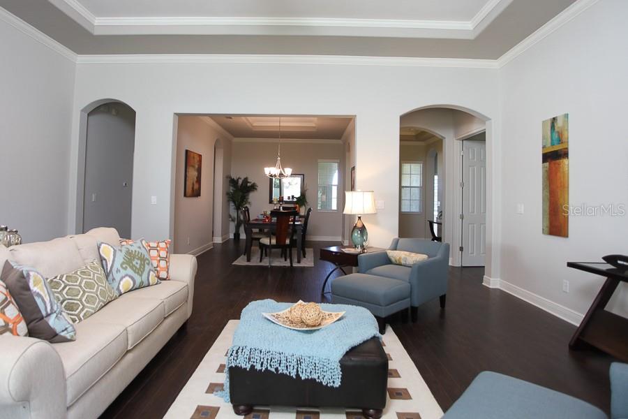 Image 9 of 86 For 904 Riverscape Street