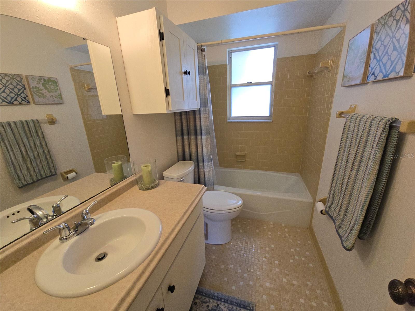 Image 11 of 18 For 8509 43rd Avenue W