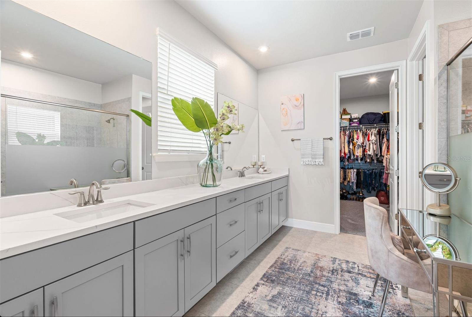 Image 18 of 54 For 20380 Symphony Place