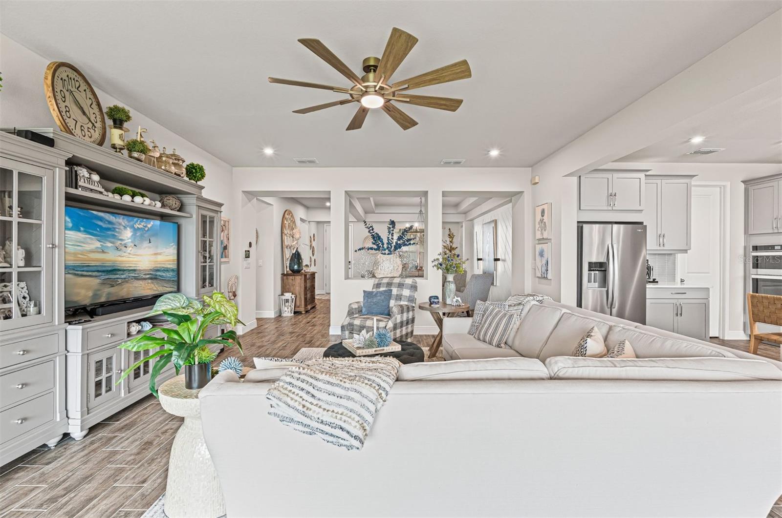 Image 9 of 54 For 20380 Symphony Place