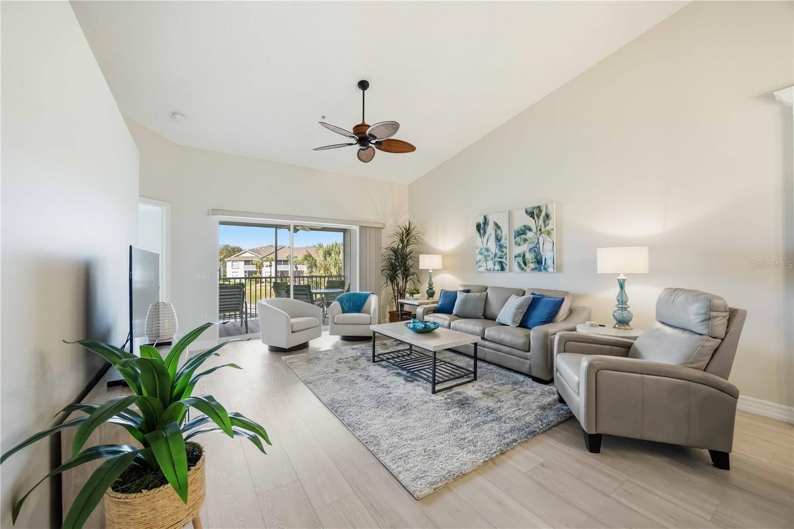 Image 39 of 70 For 5210 Hyland Hills Avenue 1121