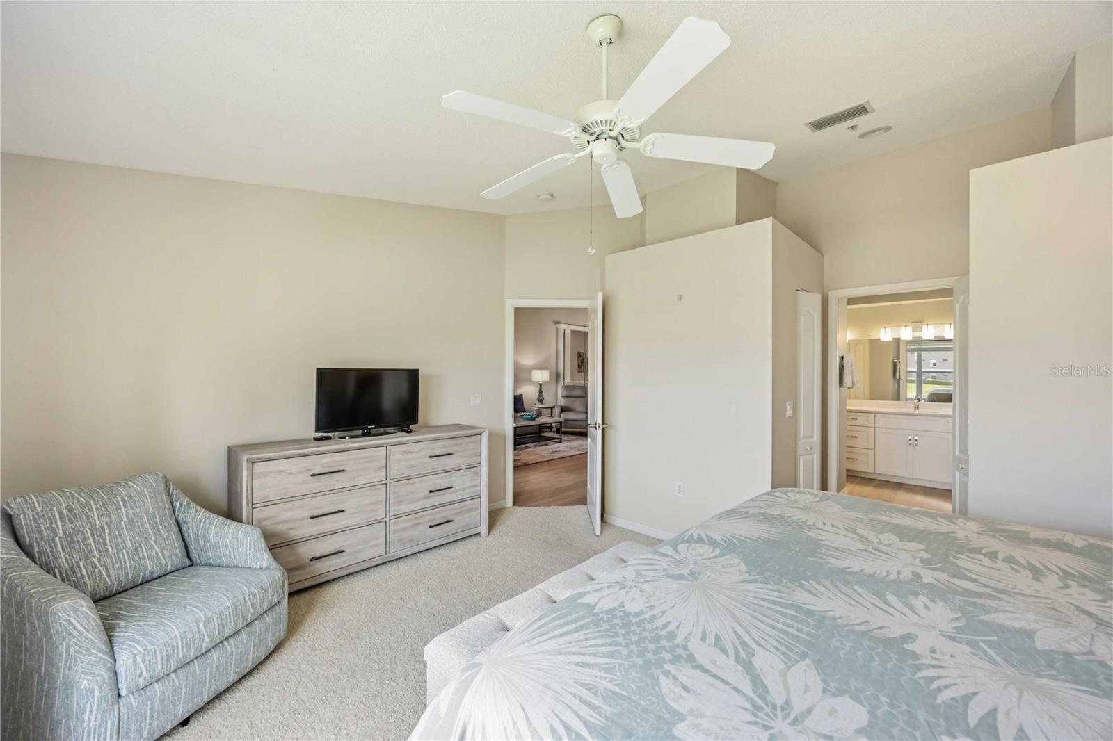 Image 46 of 70 For 5210 Hyland Hills Avenue 1121