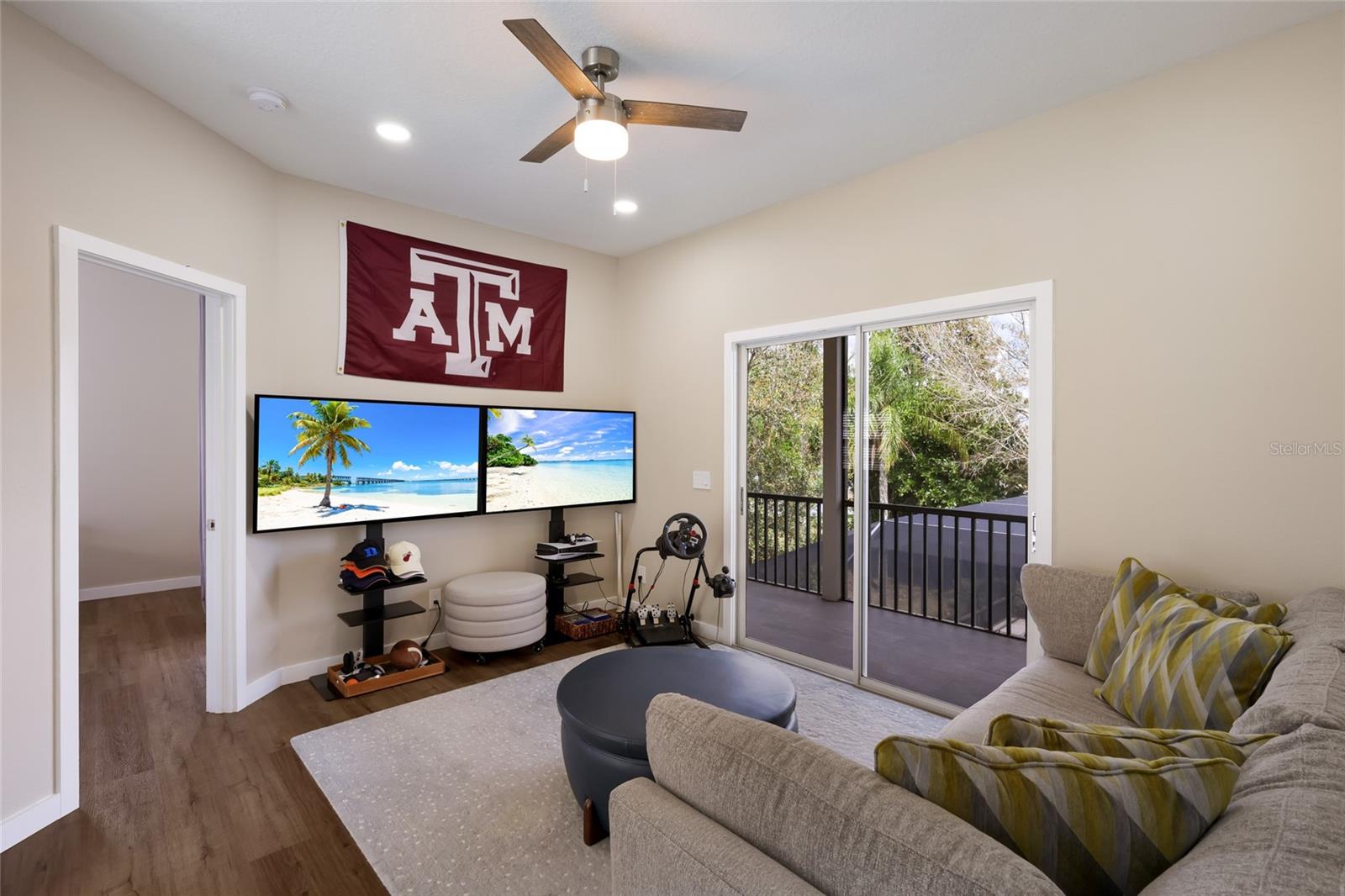 Image 42 of 72 For 8009 Royal Birkdale Circle