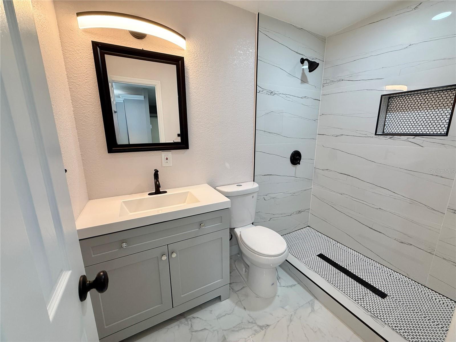 Image 8 of 16 For 715 65th Avenue Drive W