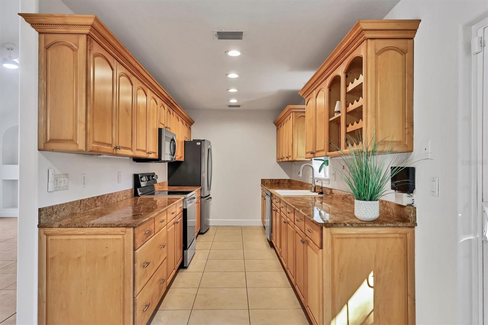 Image 19 of 44 For 1792 Floyd Street