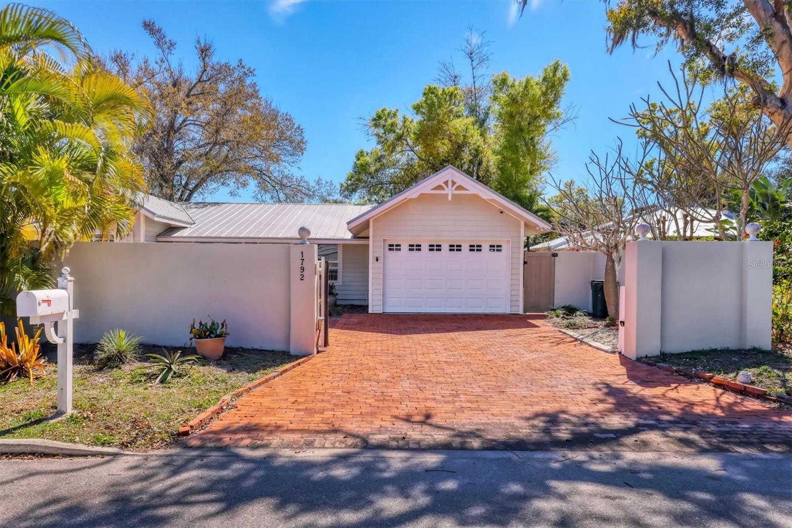 Image 2 of 44 For 1792 Floyd Street