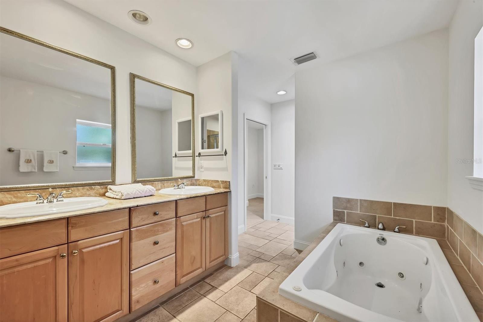 Image 28 of 44 For 1792 Floyd Street