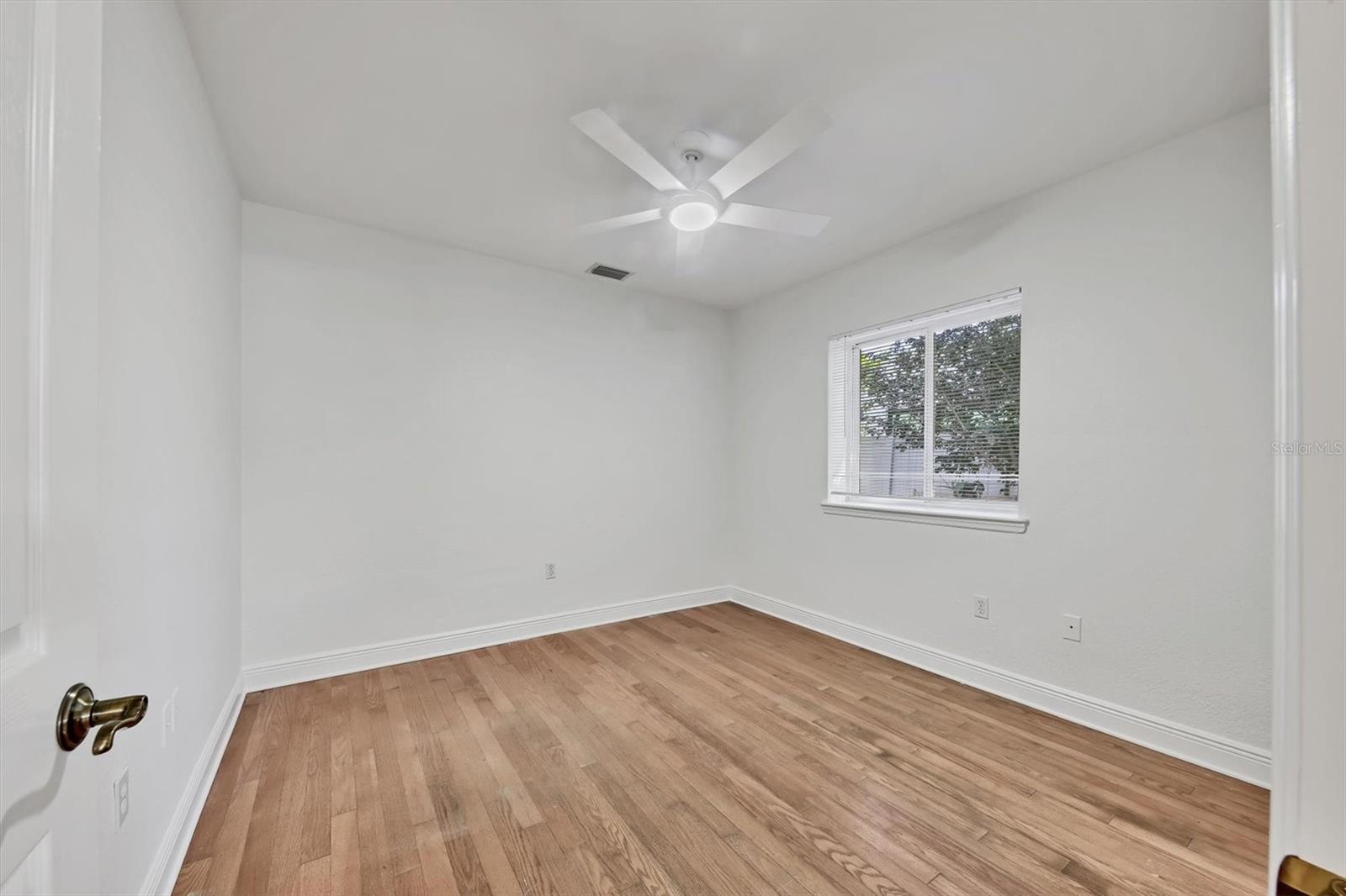 Image 32 of 44 For 1792 Floyd Street