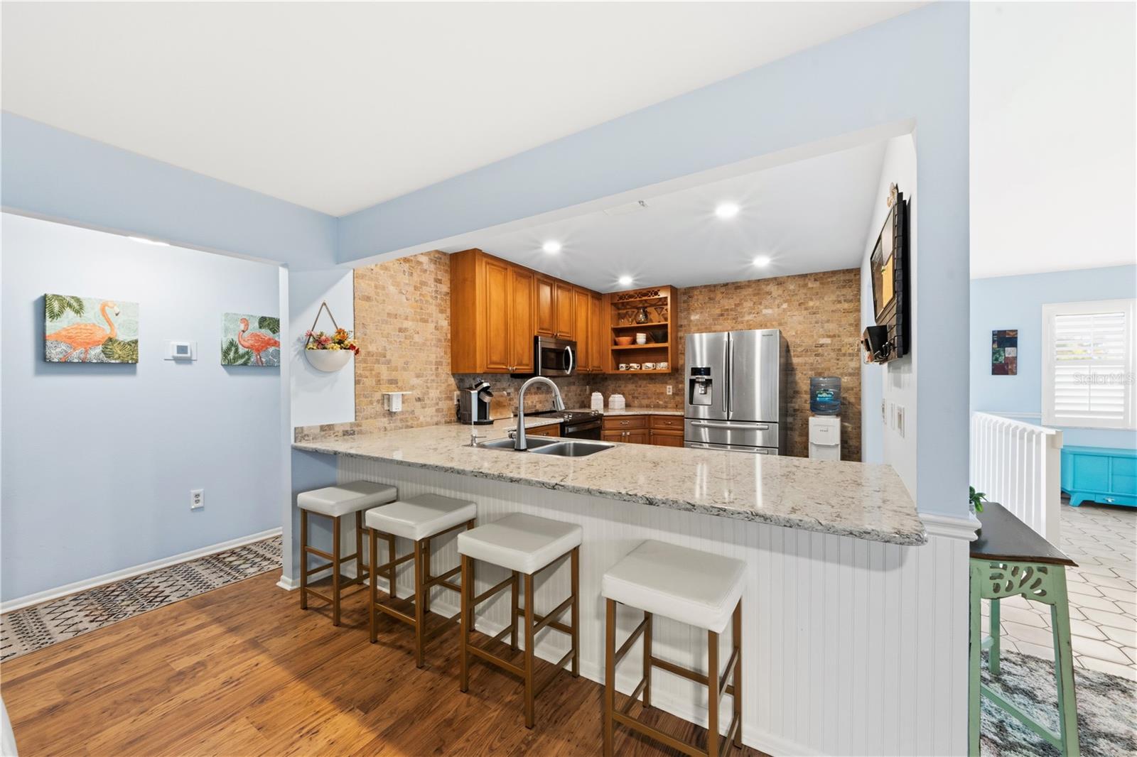 Image 11 of 36 For 417 Poinsettia Road