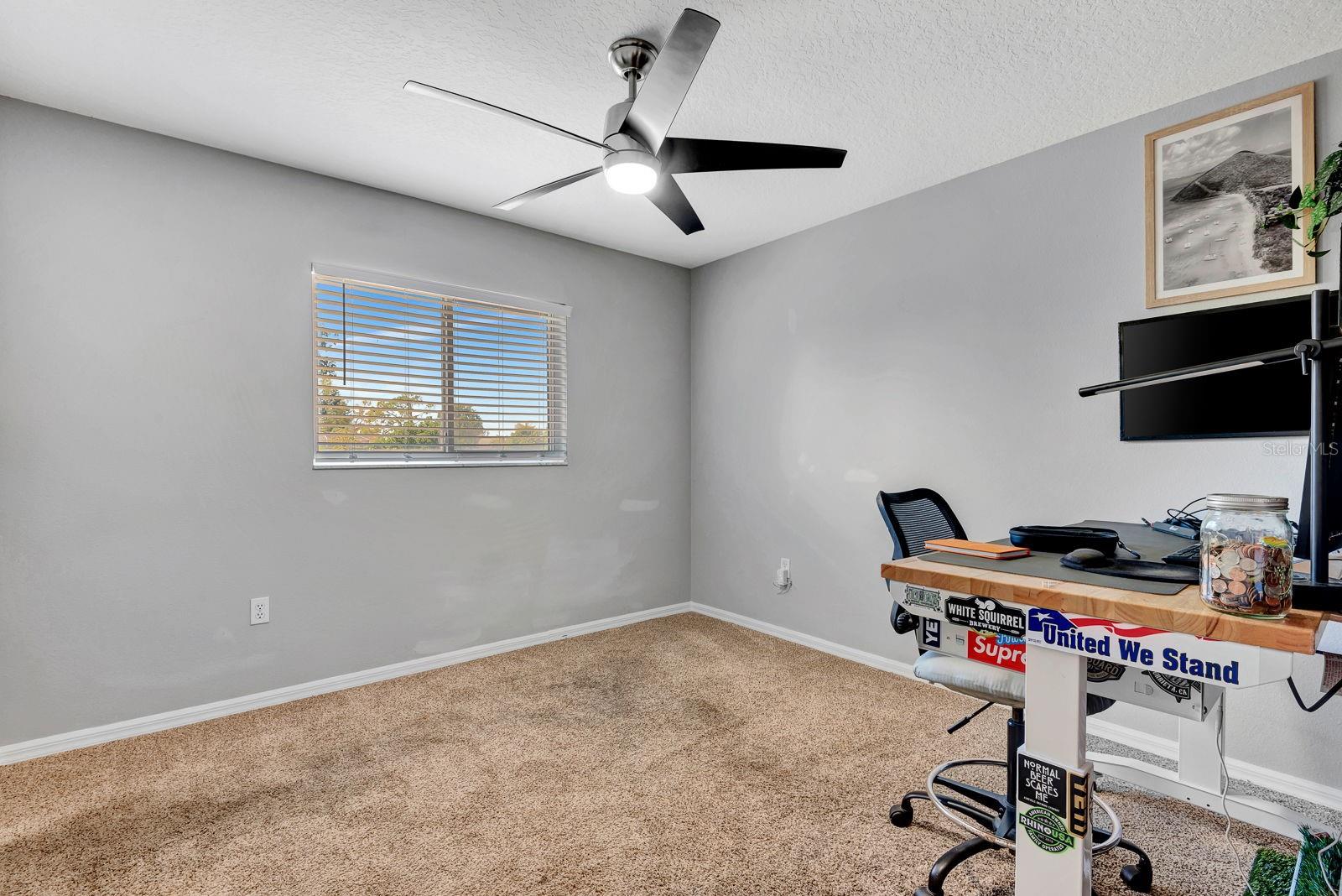 Image 33 of 41 For 810 Mcarthur Avenue