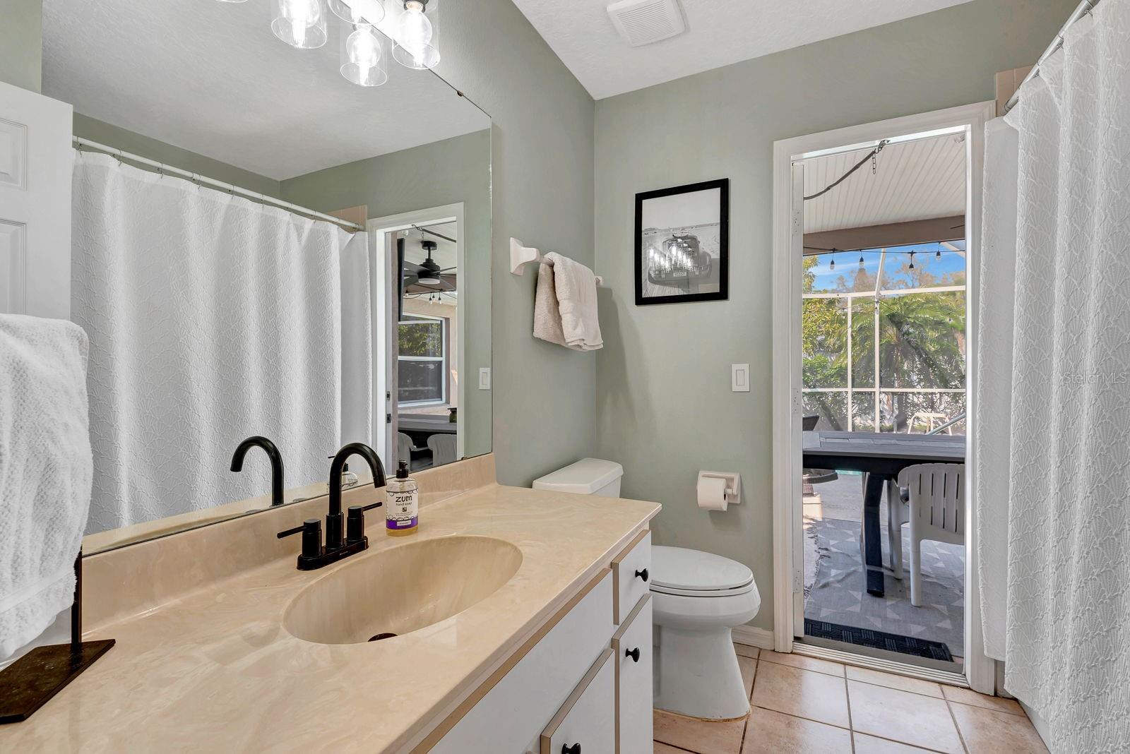 Image 34 of 41 For 810 Mcarthur Avenue